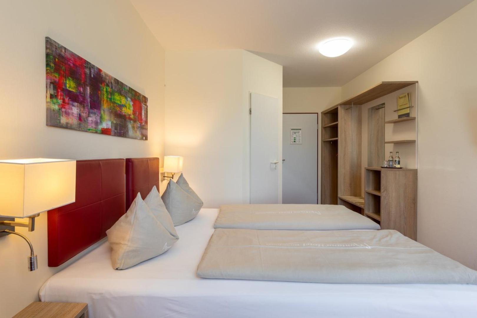 Hotel Montana Diemelstadt Eksteriør bilde