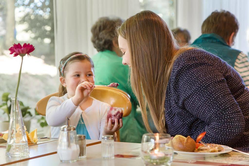 Hotel Montana Diemelstadt Eksteriør bilde